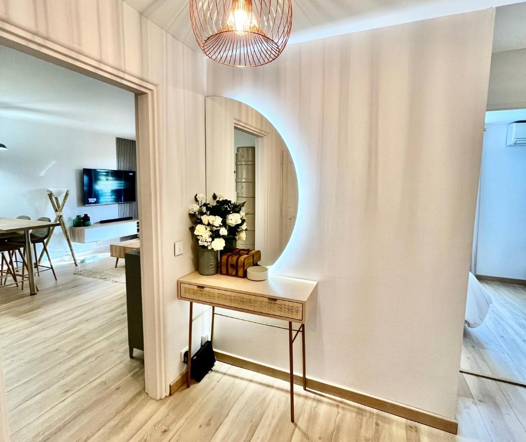 Magnifique 2 Chambres Terrasse Et Parking Saint-Tropez Exterior foto